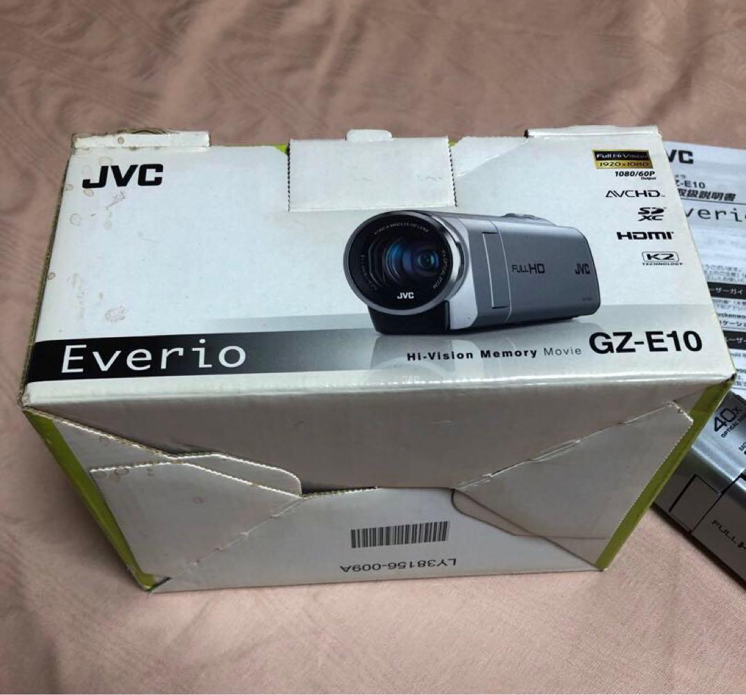 JVC Everio GZ-E10 ビデオカメラと付属品　ビクター　ケンウッド