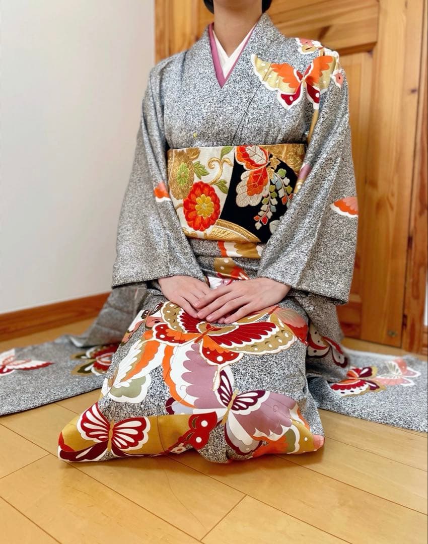振袖　蝶々の古典柄が素敵な振袖　166cm〜180cmの方に　長尺　トールサイズ