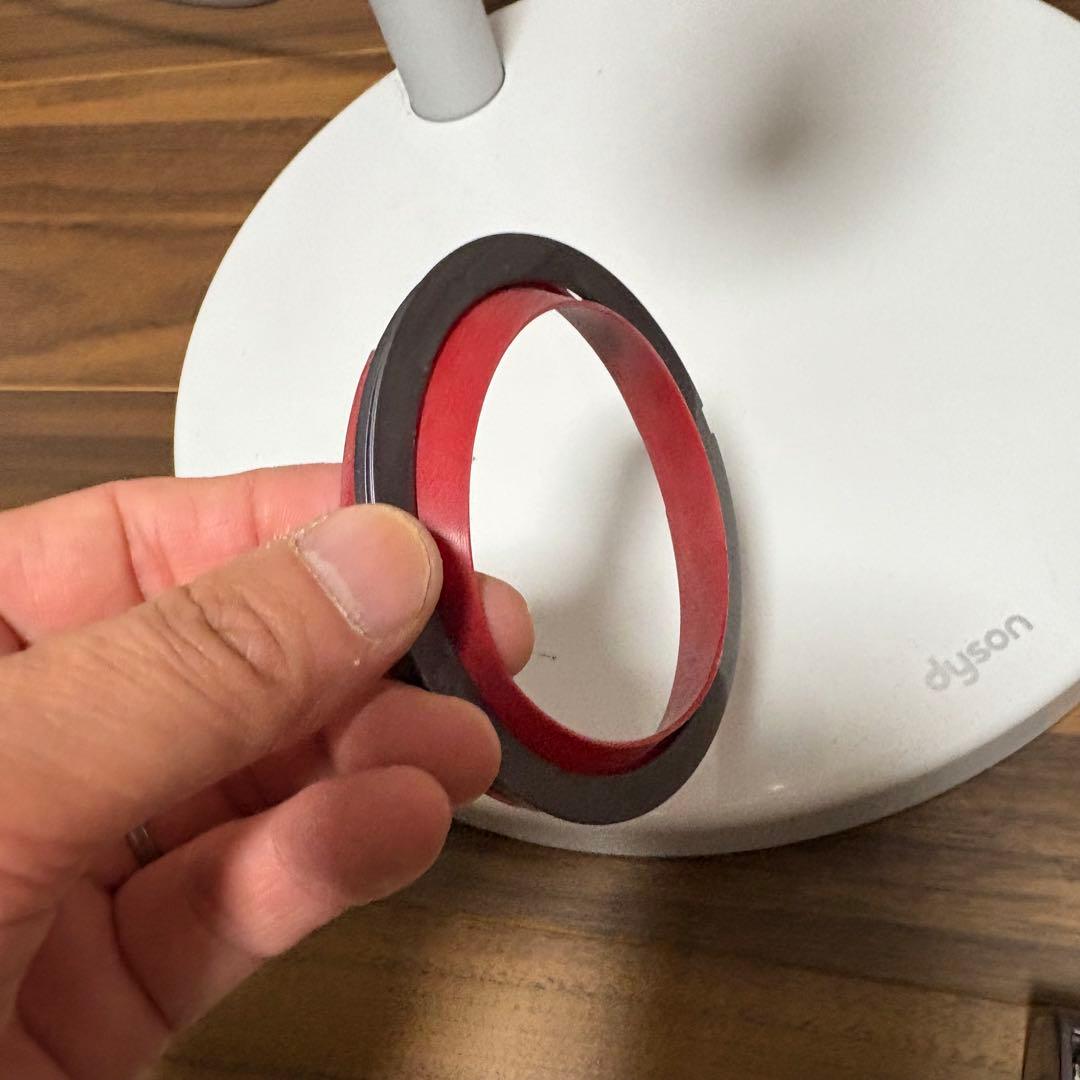 Dyson デジタルスリムフラフィsv18