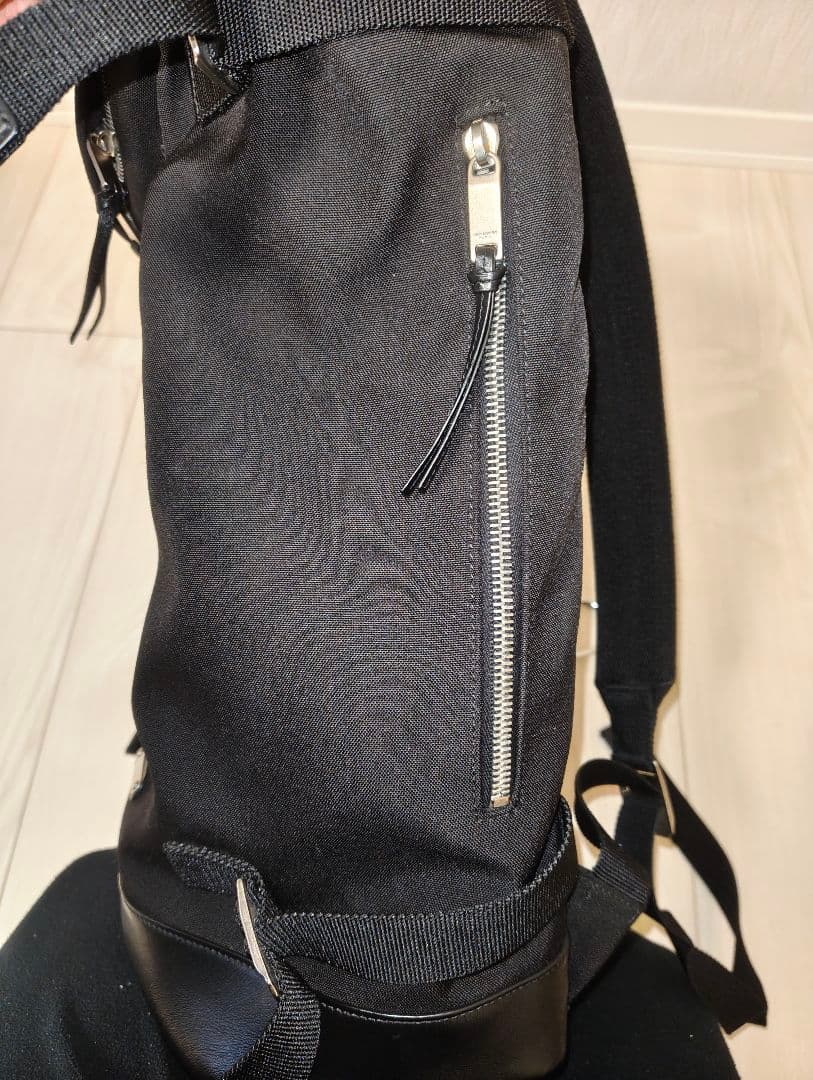 サン・ローランパリ　リビングトン　キャンバス　リュック