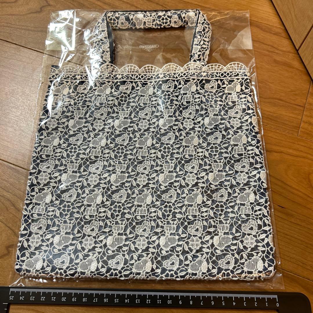 【新品】近沢レース　スヌーピー コラボ　ハンカチ　トートバッグ セット