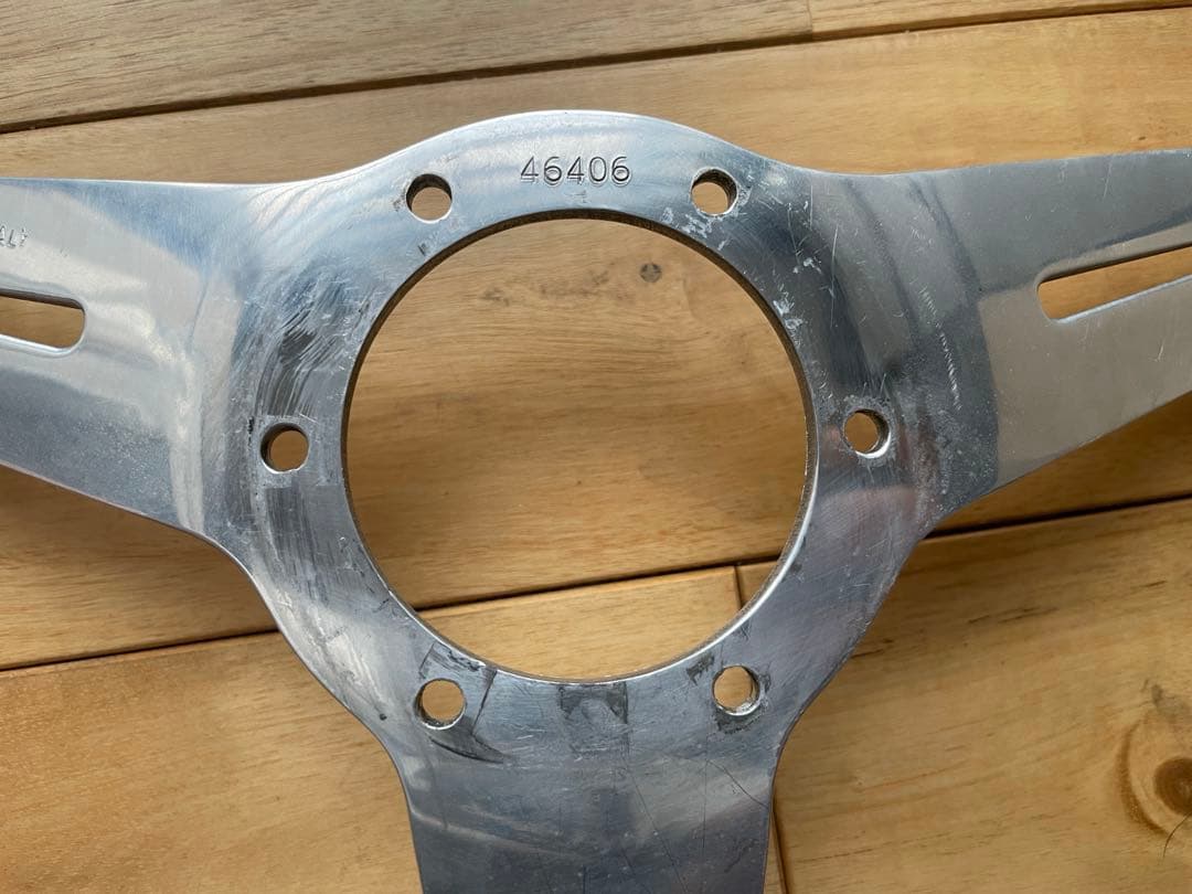 ナルディ　NARDI CLASSIC ウッド/ポリッシュスポーク36.5 美品