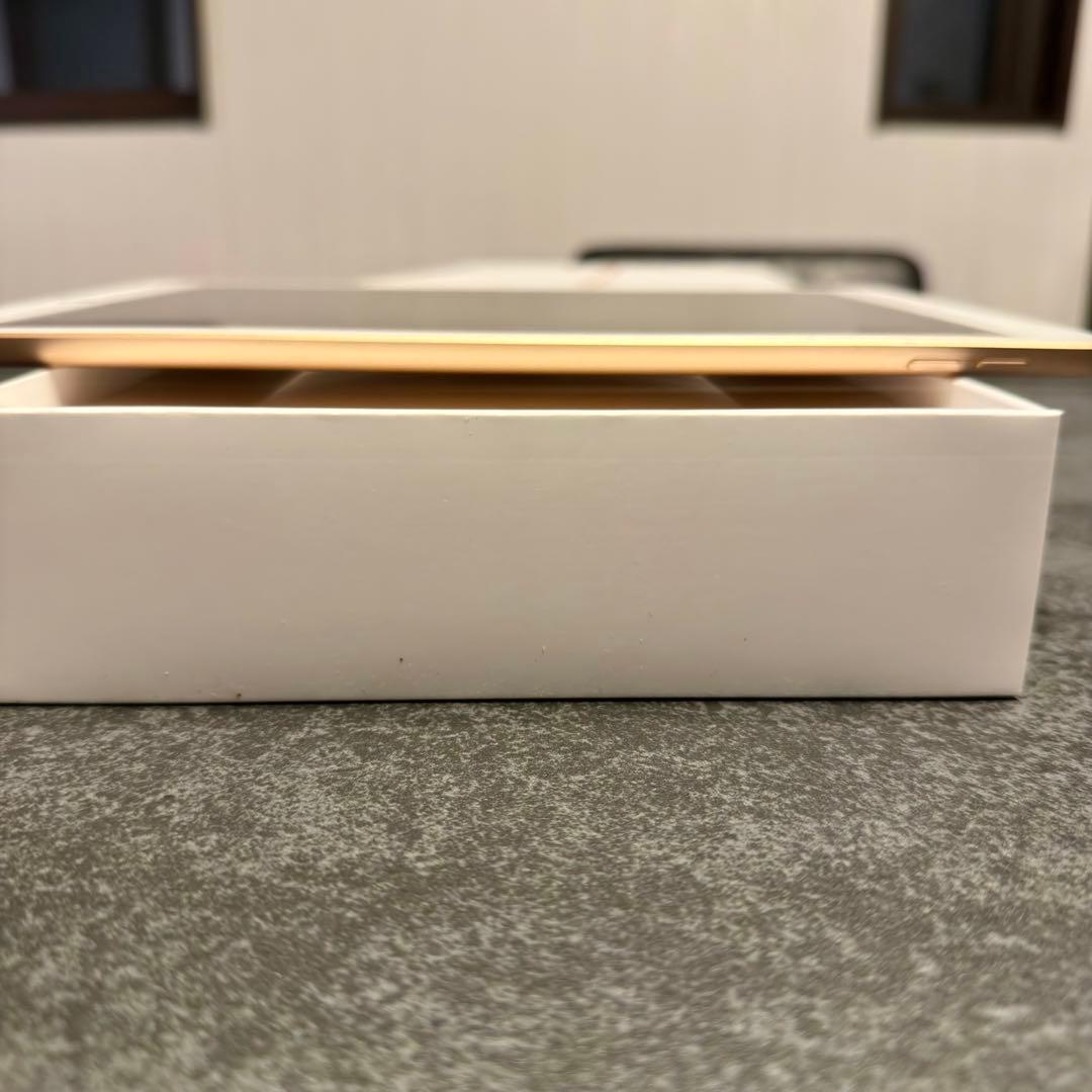 iPad8 超美品 32GB WiFiモデル ゴールド