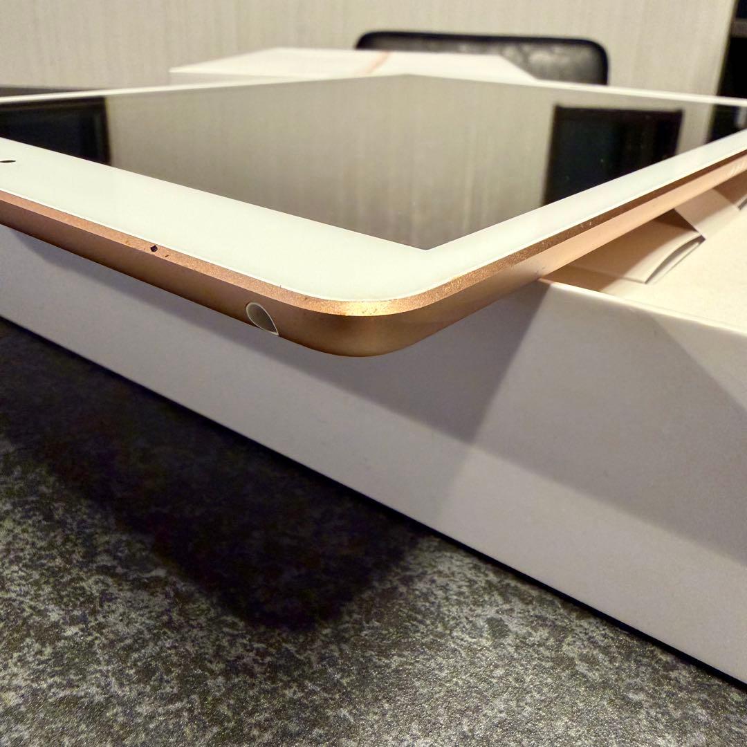 iPad8 超美品 32GB WiFiモデル ゴールド