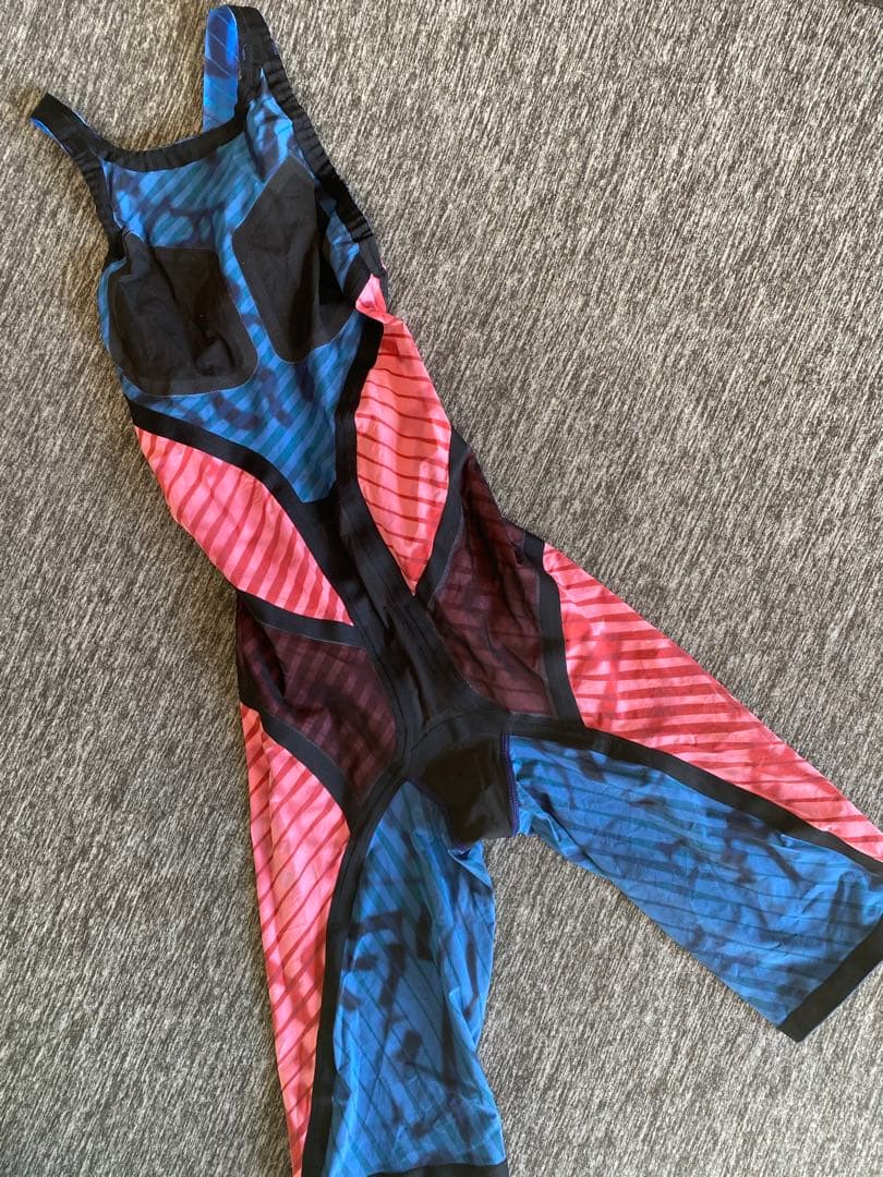 asics 高速水着　トップインパクト　ML