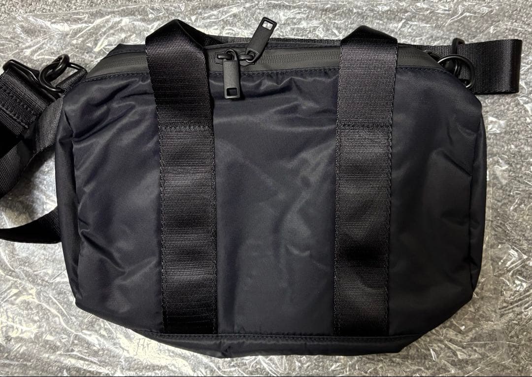 無印良品【MUJI Labo】再生ナイロンミニボストンバッグ