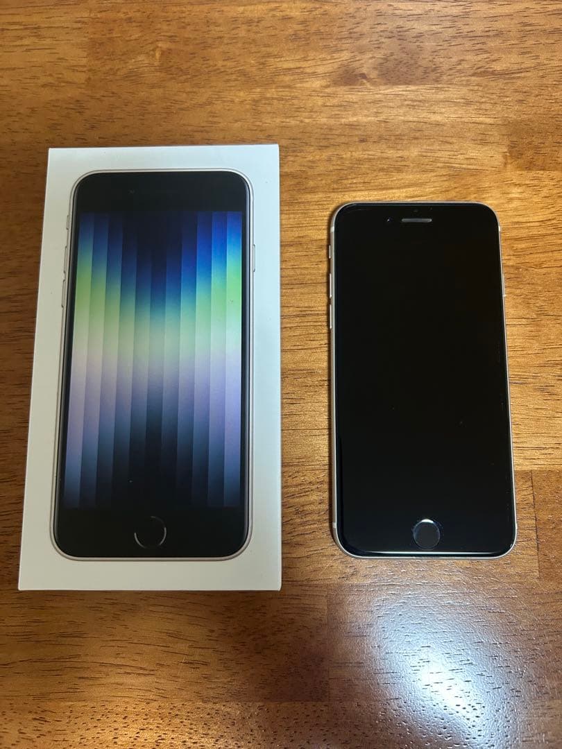 Apple iPhone SE (第3世代)ホワイト/128GB 美品