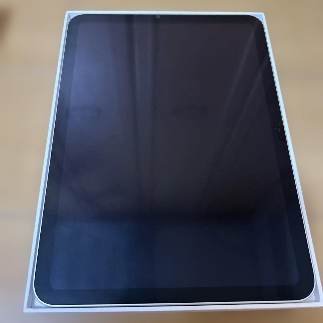iPad（第10世代）64GB Wi-Fiモデルシルバー バッテリー約96%