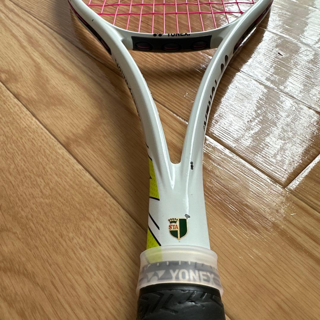 美品　ヨネックス　ボルトレイジ７Ｖステア