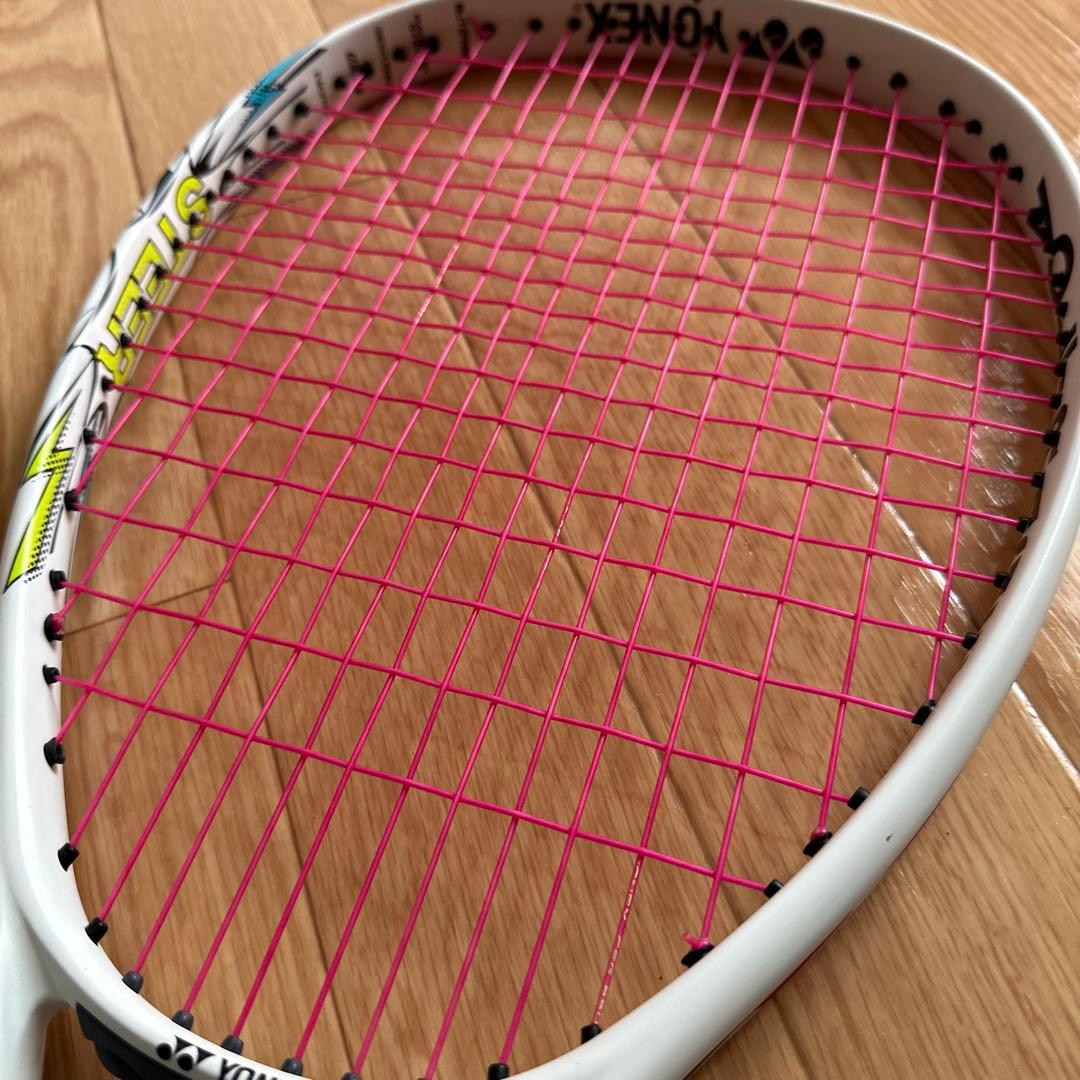 美品　ヨネックス　ボルトレイジ７Ｖステア