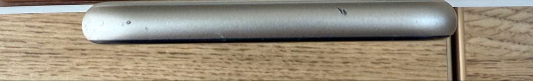 iPhone SE 【第3世代】　64GB SIMフリー　スターライト