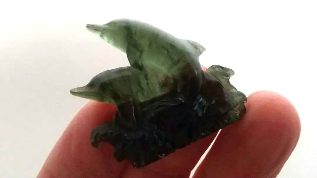 オ―ルド モルダバイト カ―ビング ドルフィン2頭