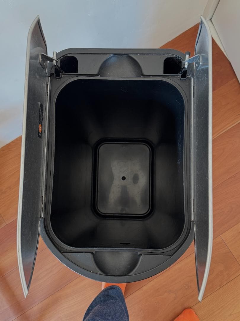 SIMPLE HUMAN シンプルヒューマン バタフライステップカン 30L