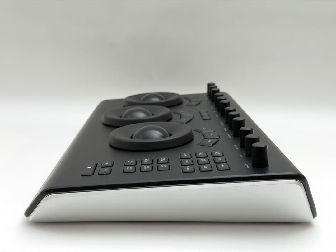 その他 Blackmagic DaVinci Resolve Micro Panel