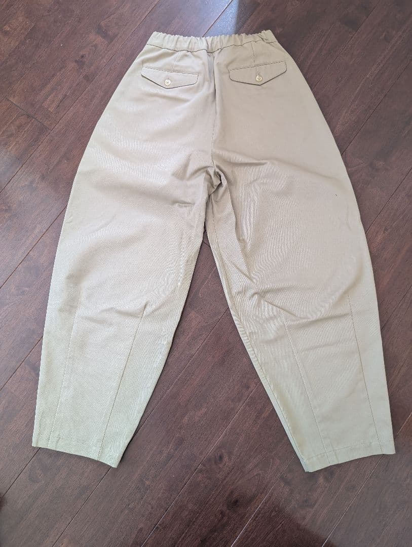 パンツ Nala Cocoon chino