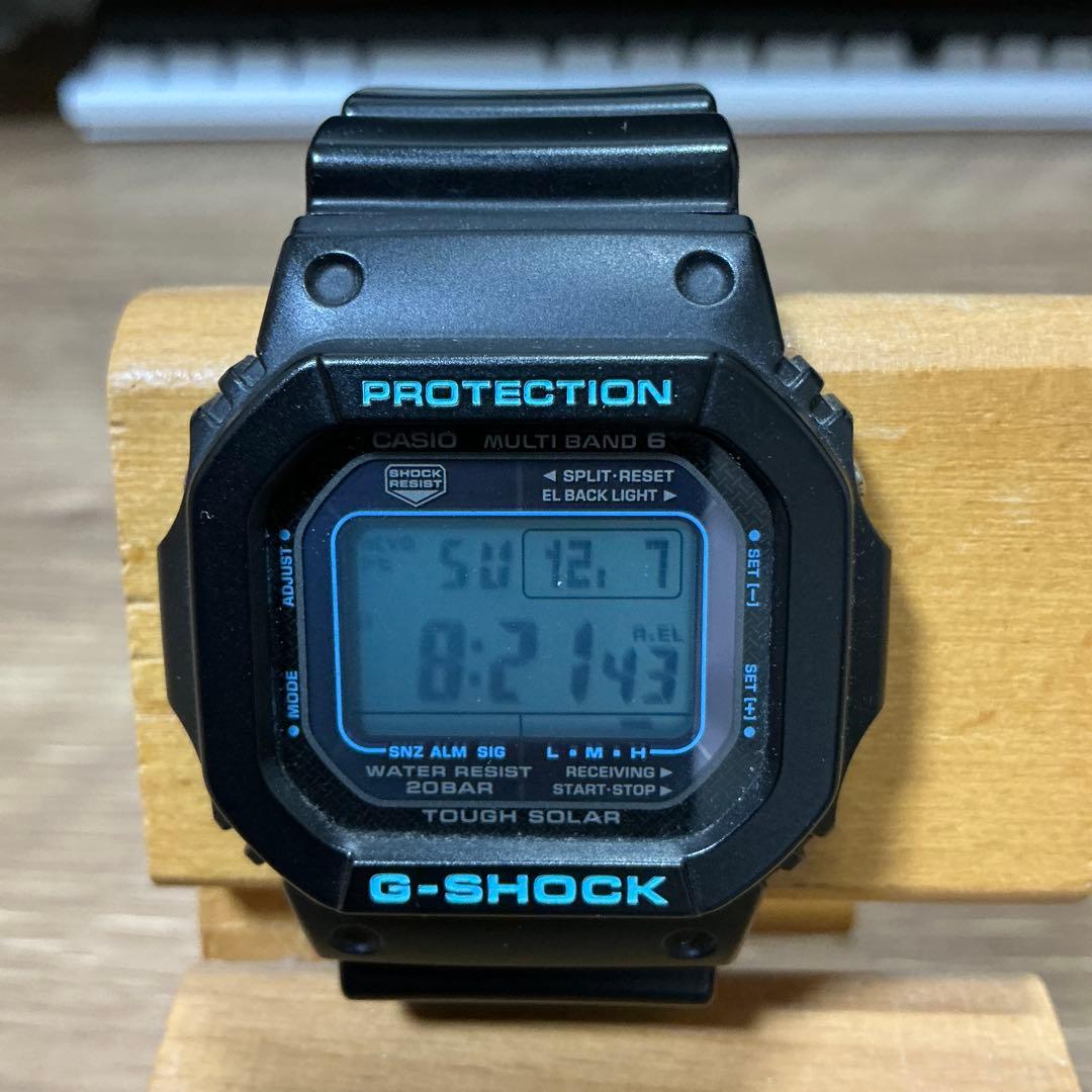 電波ソーラー　CASIO G-SHOCK ブルー＆ブラック　GW-M5610BA