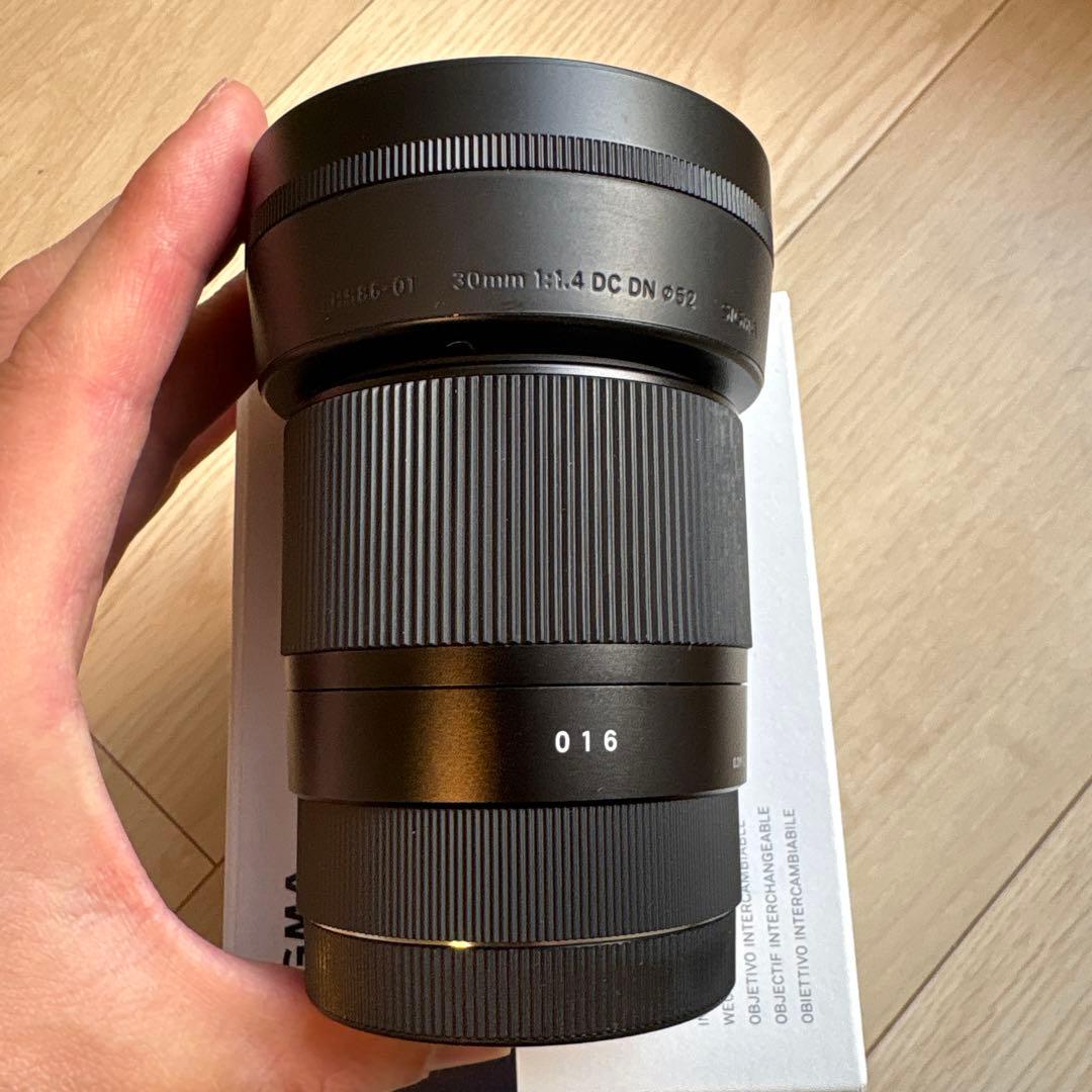 SONY α6400 ミラーレスカメラ SIGMA レンズ付き