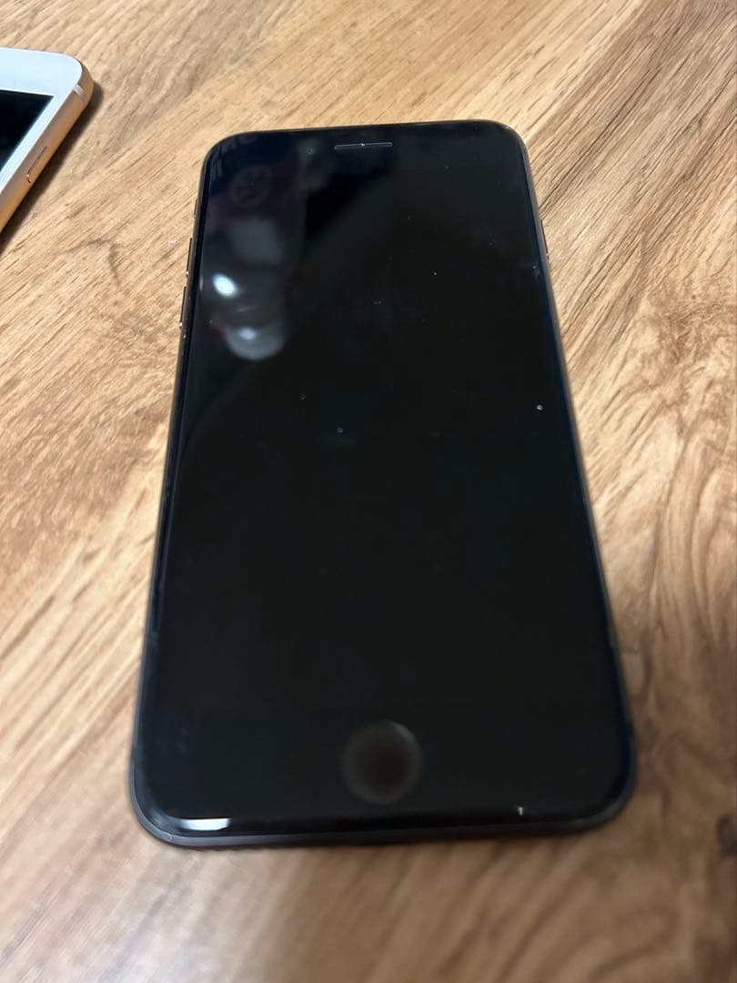 iPhone8 iPhone本体　中古　ブラック