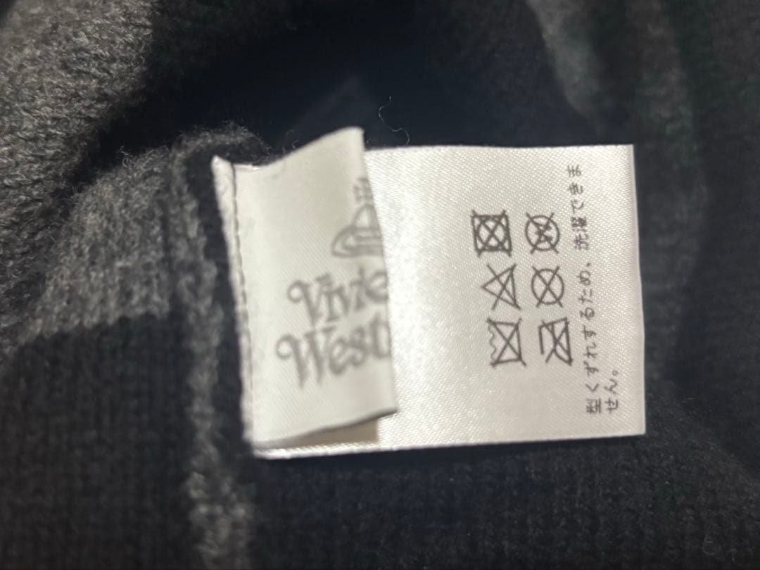 Vivienne Westwood ORBフラップ付ワッチ ニット帽