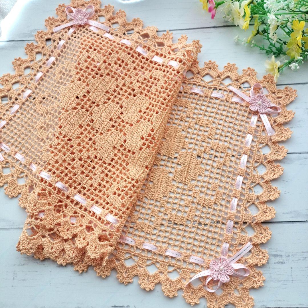 にしこ　レース編みドイリー　インテリア　テーブルセンター