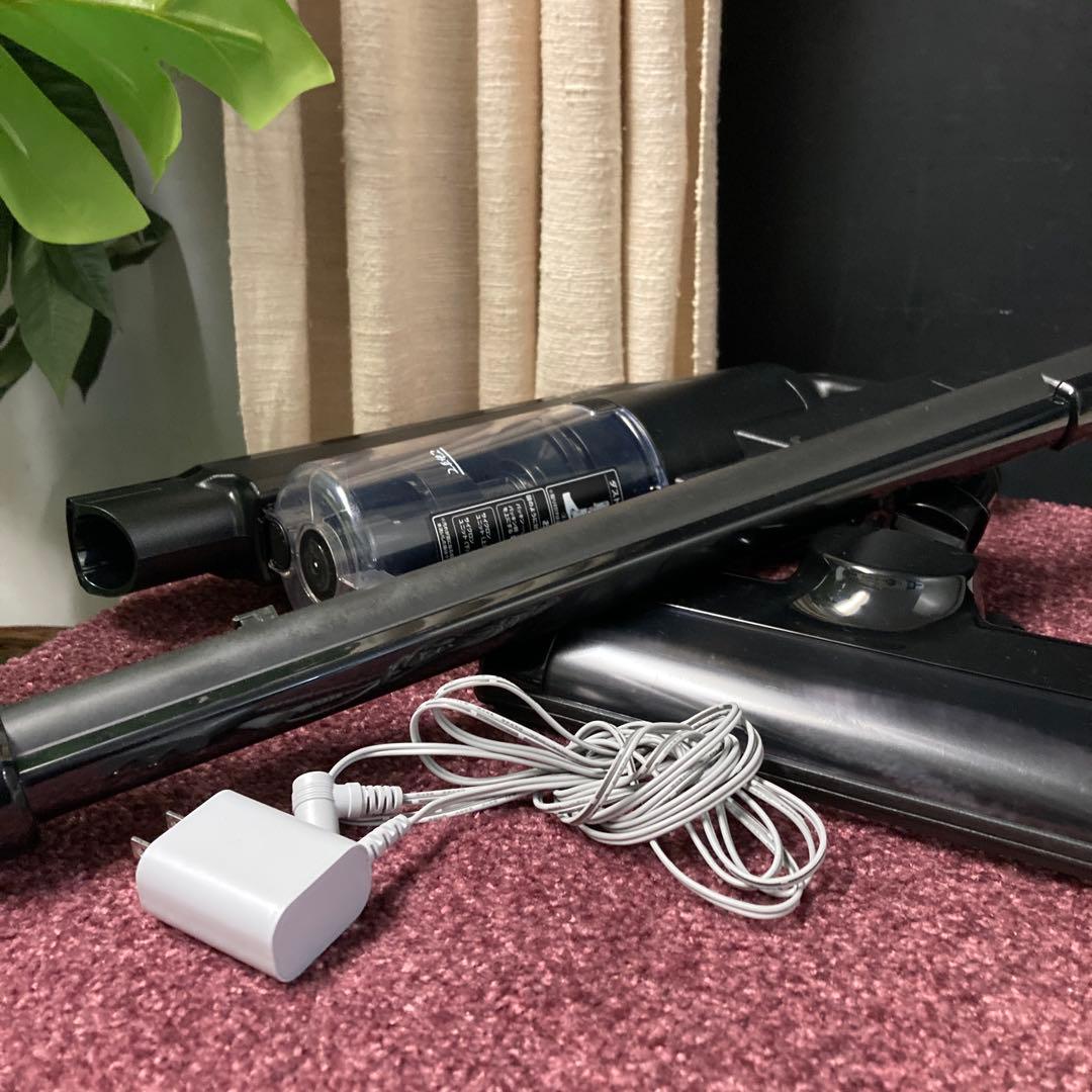 高速回転ヘッド☆人気のマットブラック　軽いからフローリングもスイスイ綺麗になる