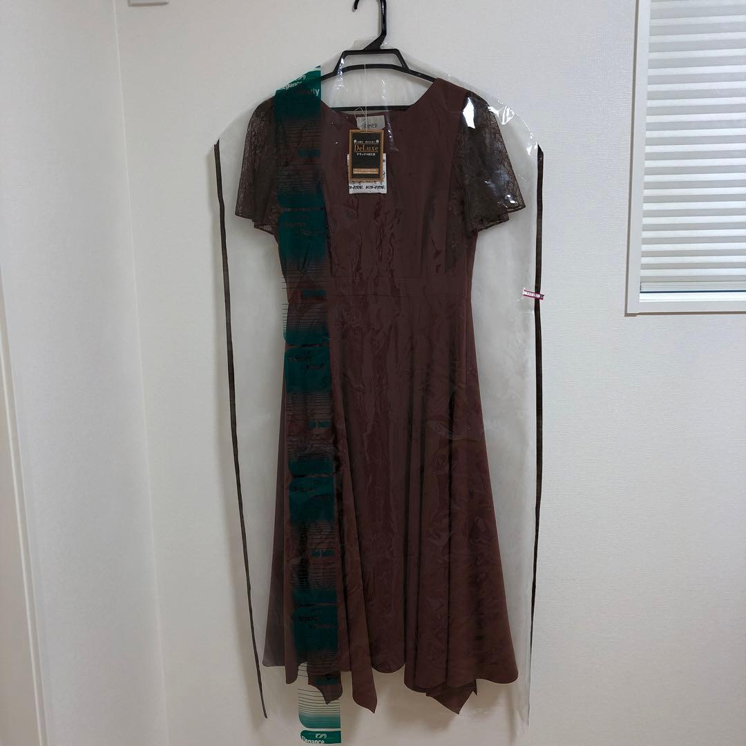 Aimer エメ　イレギュラーヘム・ミモレ丈ドレス パーティードレス　イエベ秋