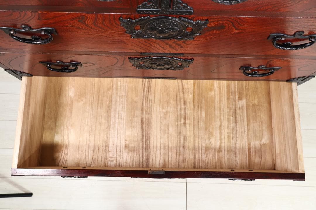 のりりん　 民芸家具　岩谷堂 箪笥　南部鉄金具　桐紋　中桐六段　重厚