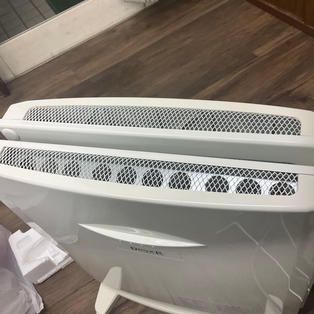 トヨトミEPH-121 遠赤外線パネルヒーター