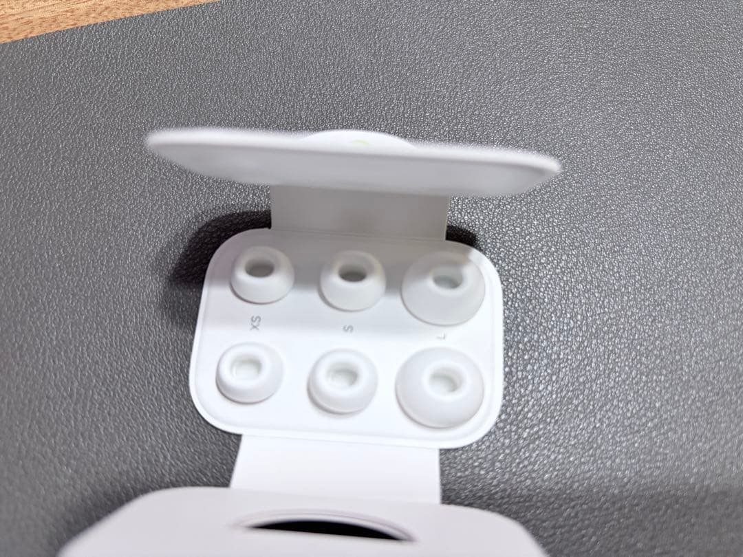 [美品] AirPods Pro 2 本体 (Lightning)