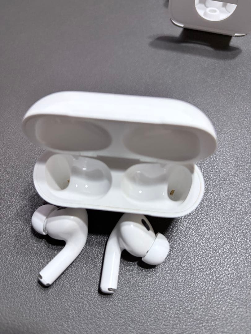 [美品] AirPods Pro 2 本体 (Lightning)