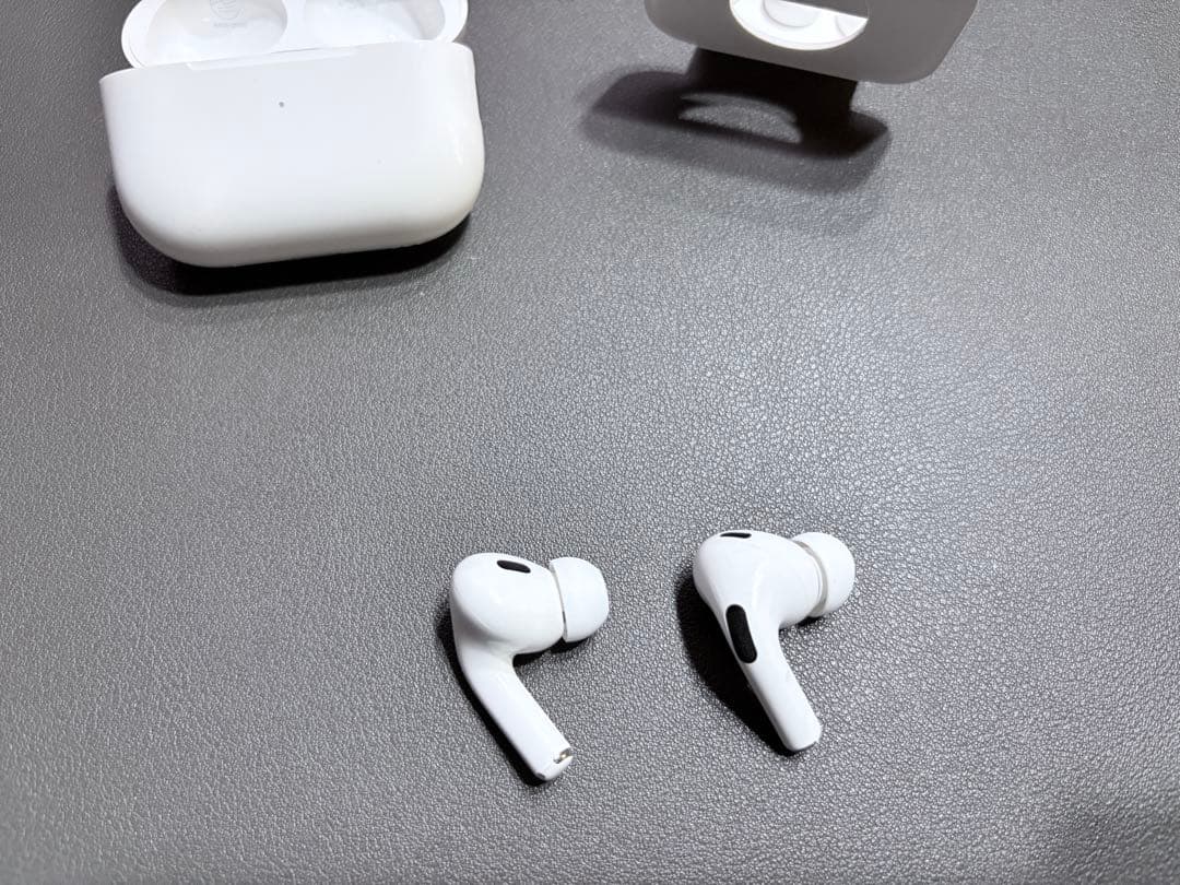 [美品] AirPods Pro 2 本体 (Lightning)