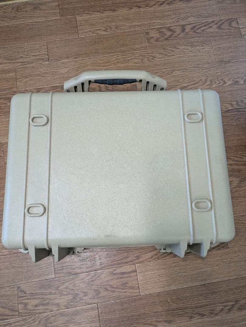 PELICAN 1520 プラスチックケース ベージュ