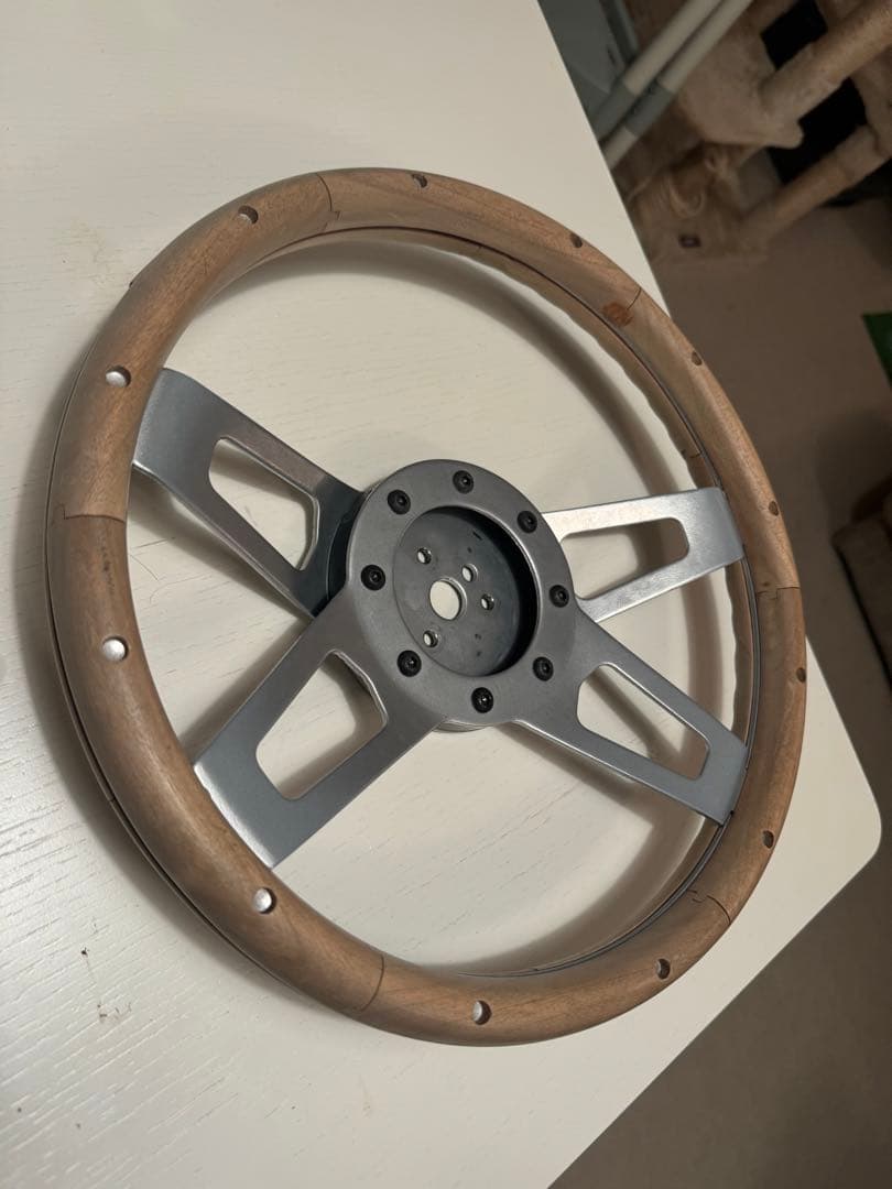 ムーンアイズ　ステアリング　グラント