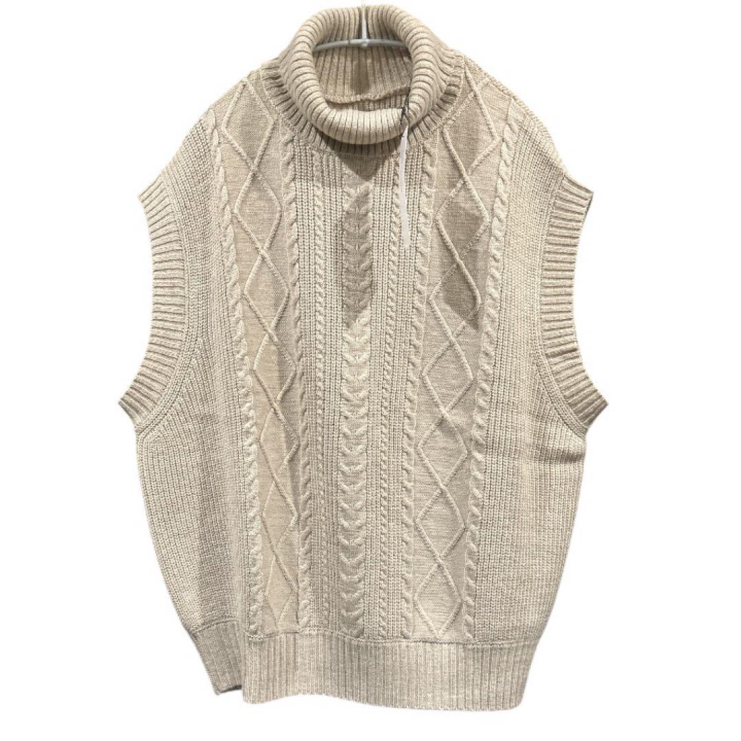 アンコキーヌ 2025.10月発売ウールミックスケーブル編みタートルニットベスト
