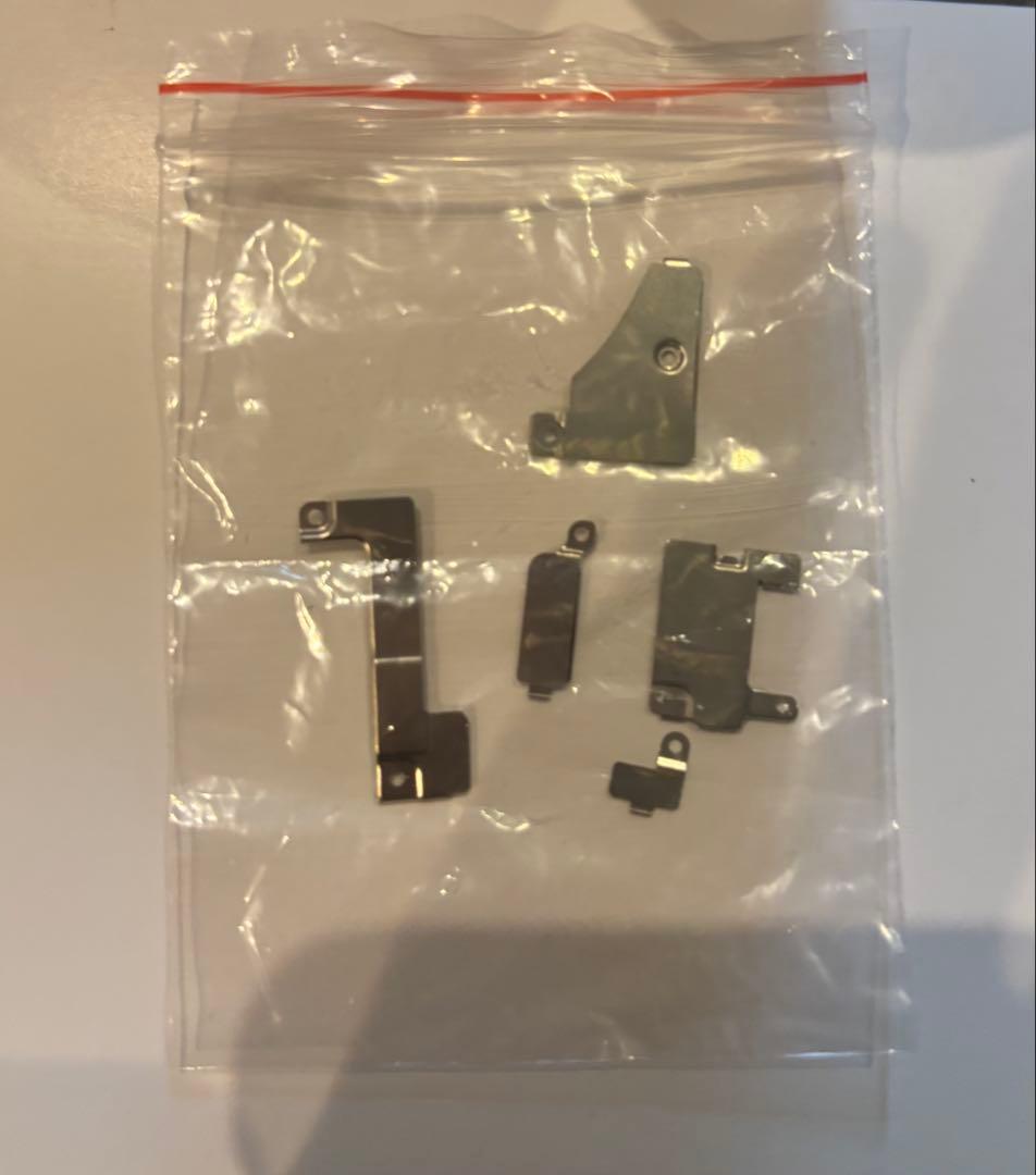 Apple iPhone 15 128GBジャンク品