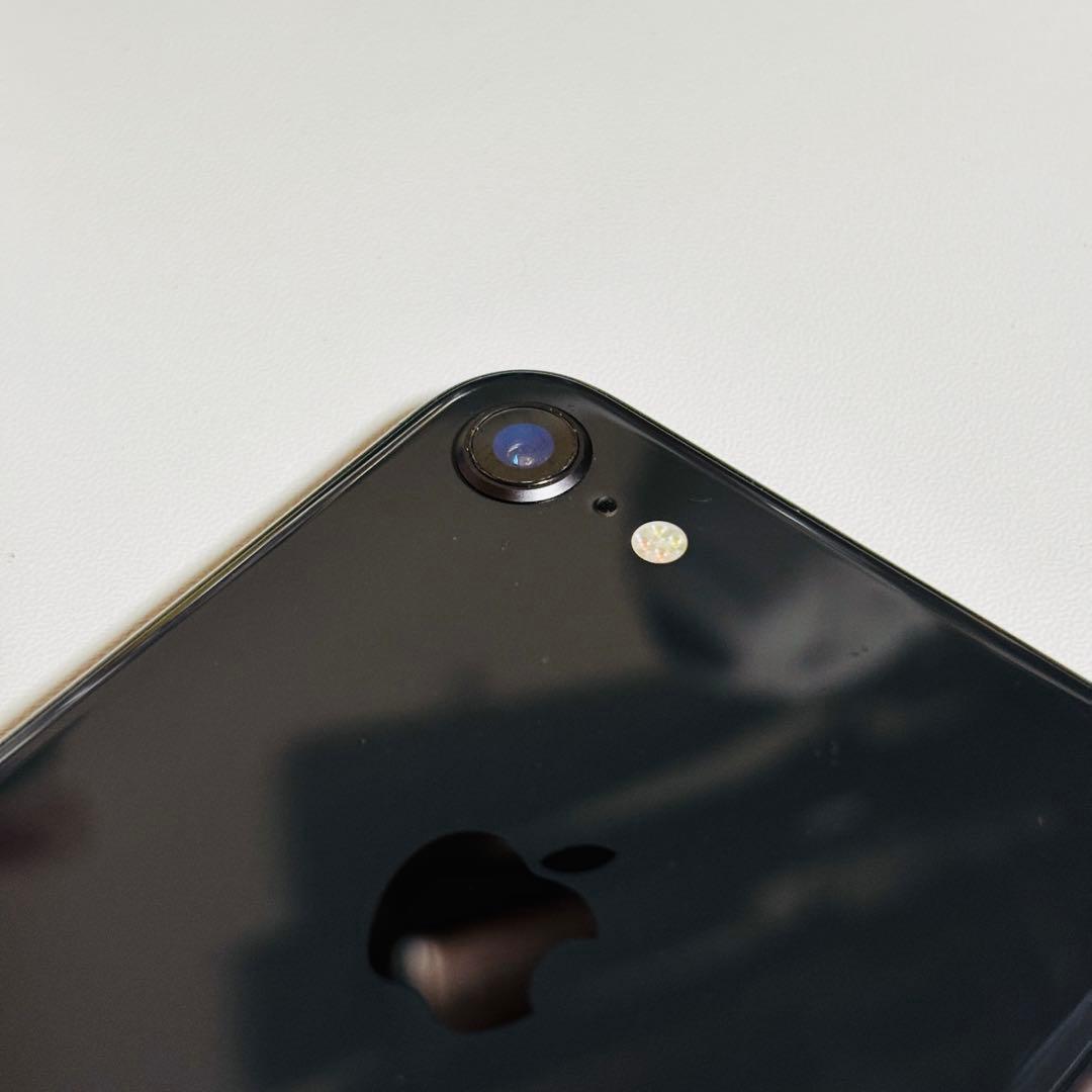 【極美品】SIMフリー iPhone 8 スペースグレイ 64GB