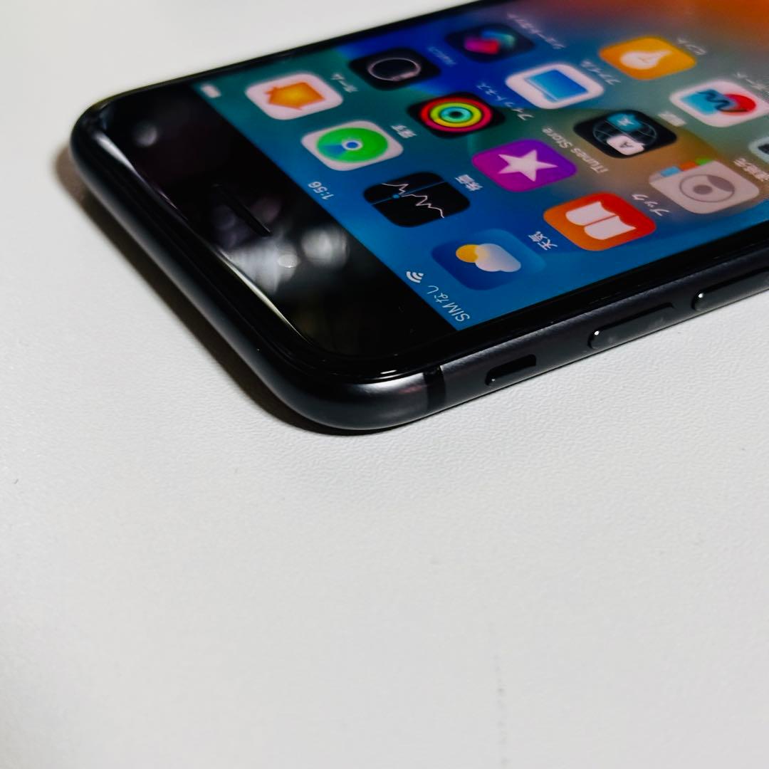 【極美品】SIMフリー iPhone 8 スペースグレイ 64GB