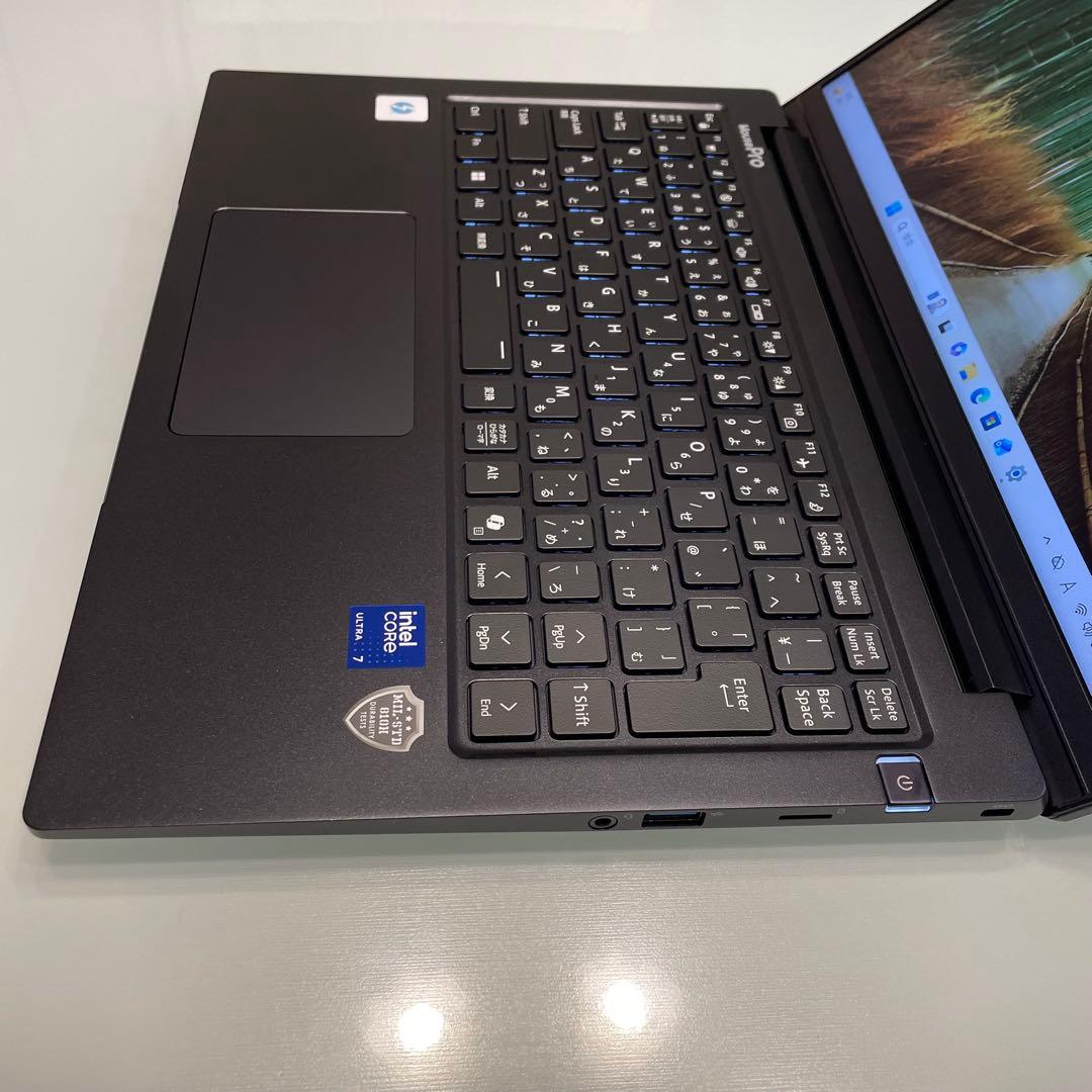 Core Ultra 7 155U 12コア 24GBメモリ 500GBSSD