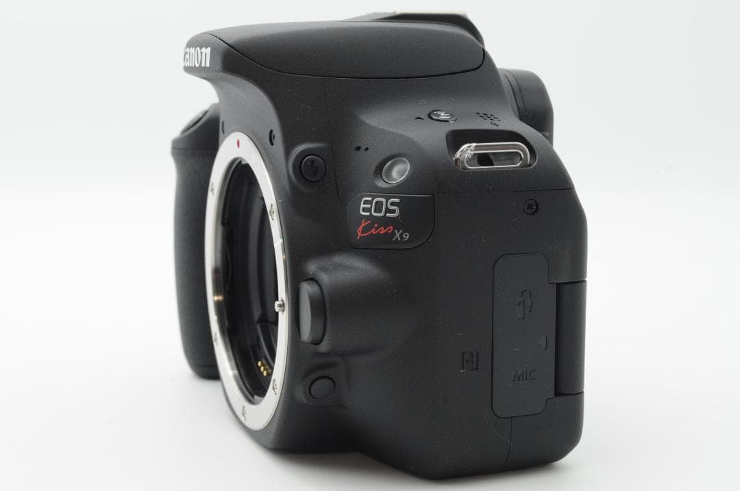 ◆ほぼ新品⑧◆新生活応援◆ Canon EOS Kiss x9 ダブルレンズ