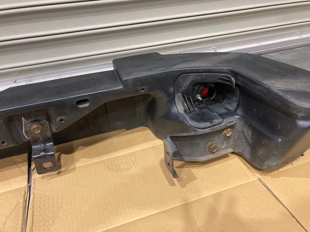 JKラングラー2015 純正リアバンパー、スペアタイヤブラケット一式