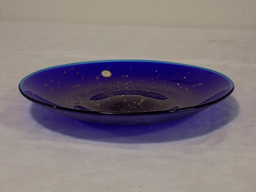 琉球ガラス 末吉清一 金箔　中皿　盛皿　直径２６　新品未使用