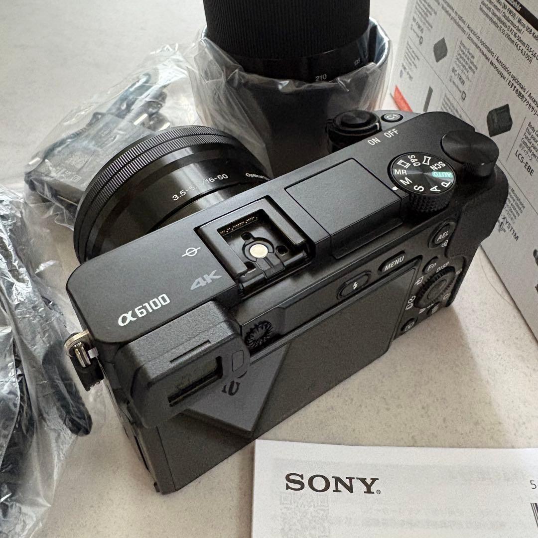 SONY α6100 ミラーレス一眼 本体 + ダブルズームレンズキット