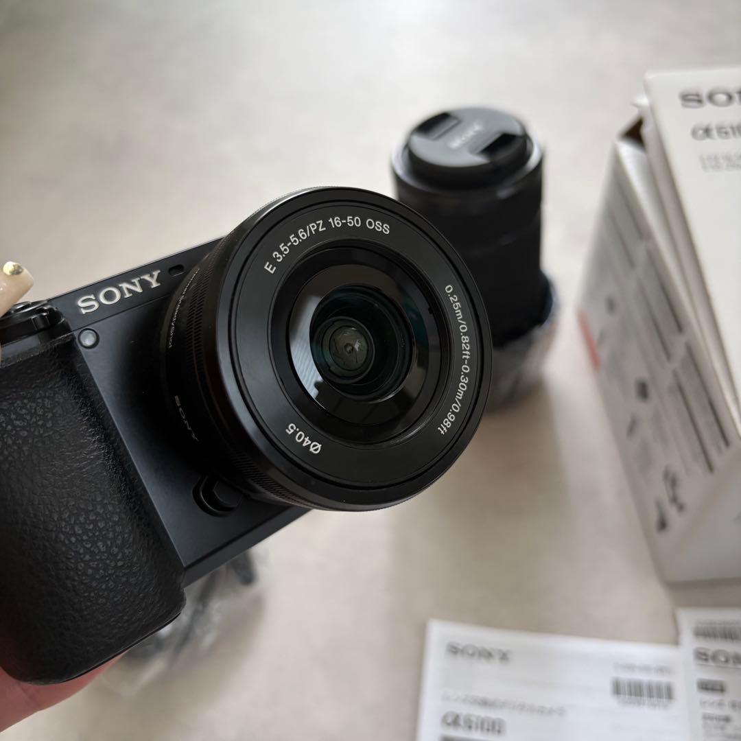 SONY α6100 ミラーレス一眼 本体 + ダブルズームレンズキット