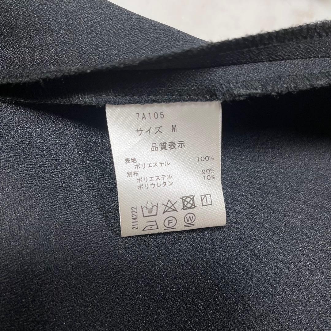 【美品】SEVEN TEN 上品リボンドレープトップスブラック×オフホワイト