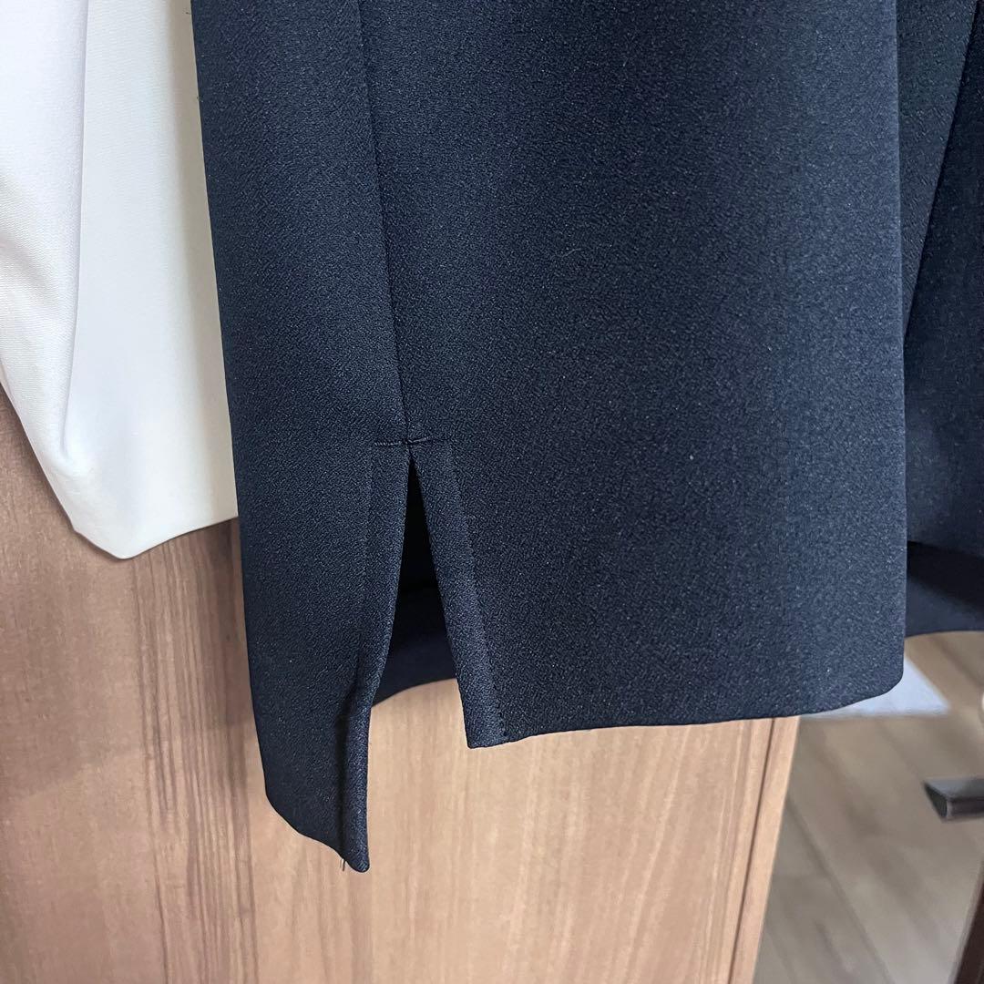 【美品】SEVEN TEN 上品リボンドレープトップスブラック×オフホワイト