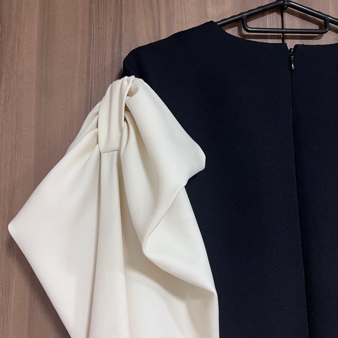 【美品】SEVEN TEN 上品リボンドレープトップスブラック×オフホワイト