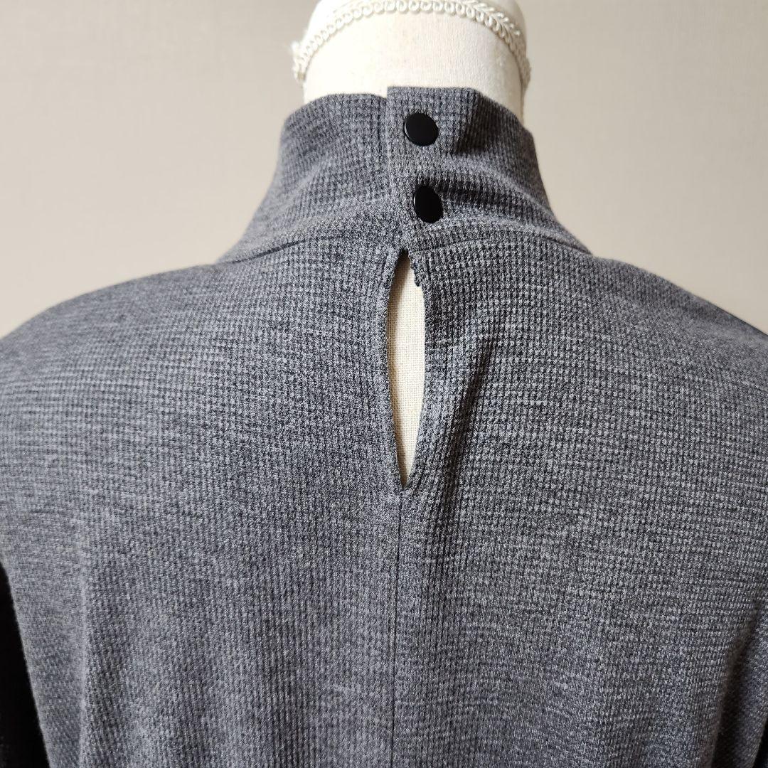 ADORE ハイネック　プルオーバー　未使用タグつき