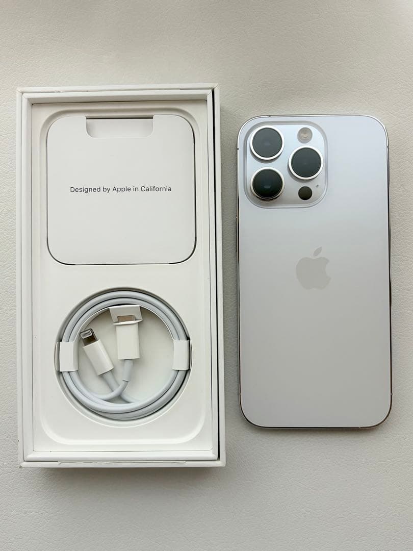 極美品 目立った傷なしiPhone14pro 128GB シルバー SIMフリー