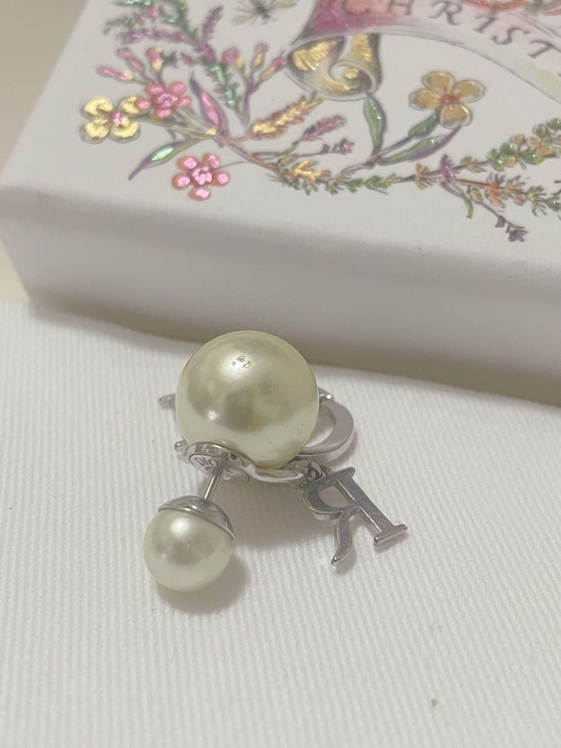 Dior tribalesピアス正規品　シルバー　片方のみ