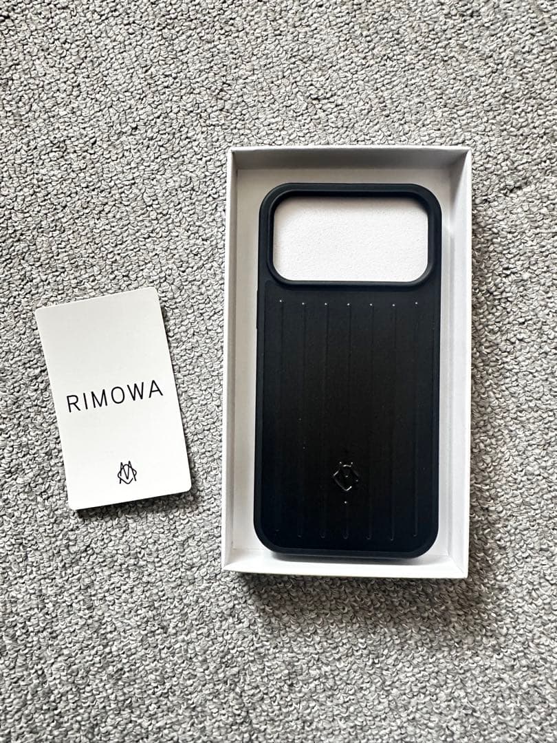 RIMOWA ブラック iPhoneケース　iPhone 17proMax